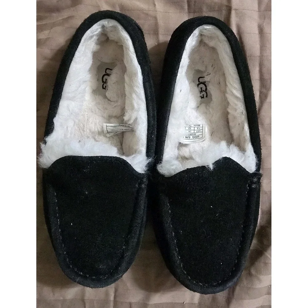 UGG Black Suede Ascot Loafer Slipper Unisex Kids Size 13‎